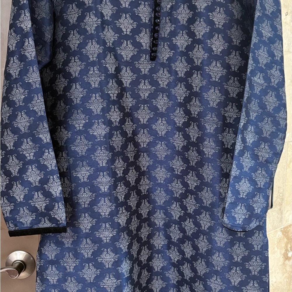 Elegant Blue and Gray Geometric Kurta with Full Sleeves